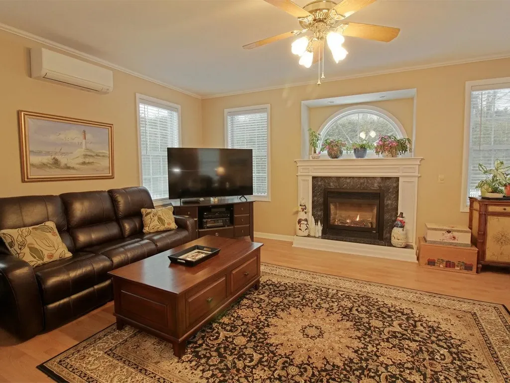 2 Southdown Court Essex VT 05452