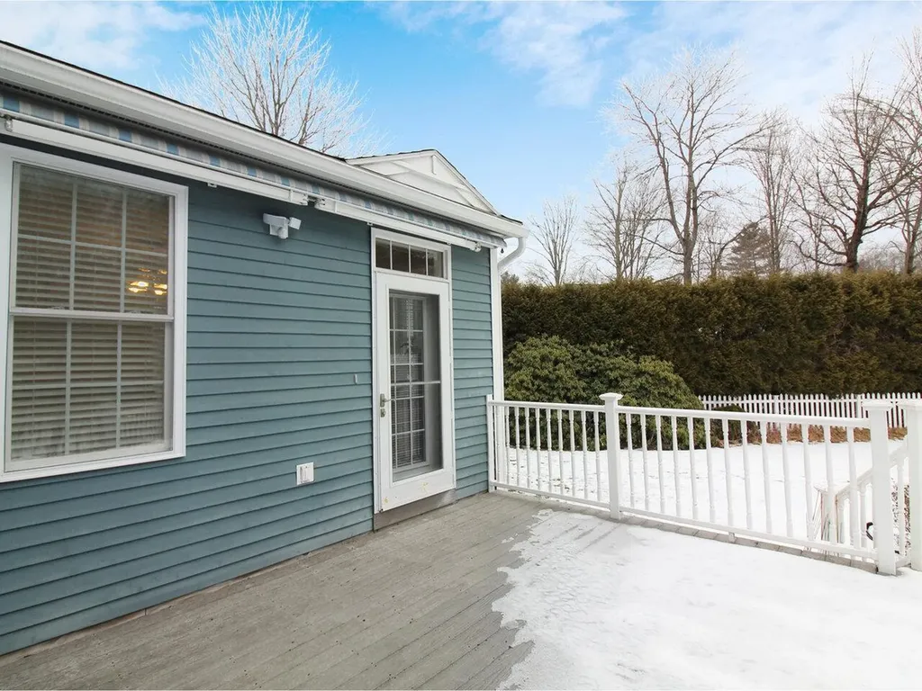 2 Southdown Court Essex VT 05452