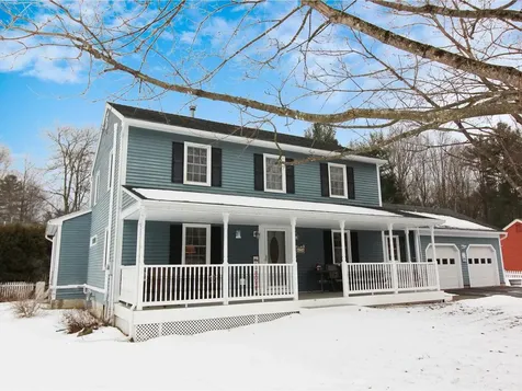 2 Southdown Court Essex VT 05452