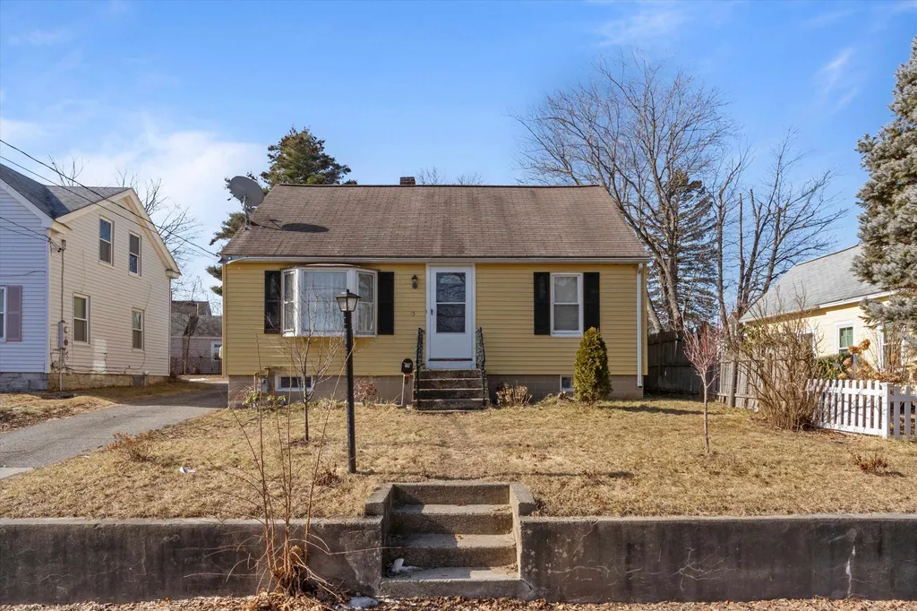 15 Sawyer Street Nashua NH 03060