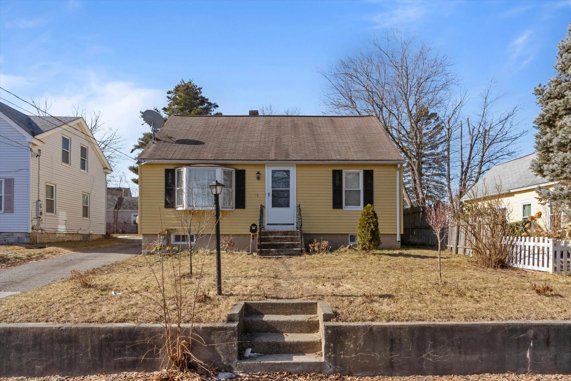 15 Sawyer Street Nashua NH 03060