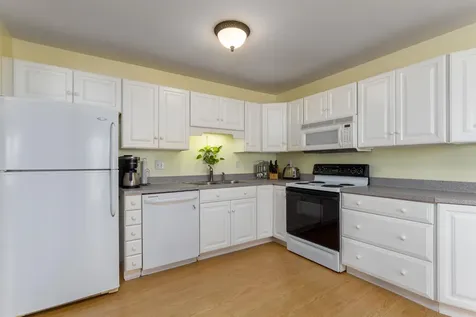 5 Saybrook Road Essex VT 05452