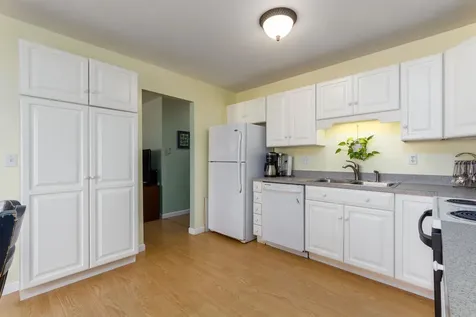 5 Saybrook Road Essex VT 05452