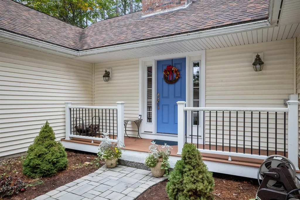 247 Lexington Drive Laconia NH 03246
