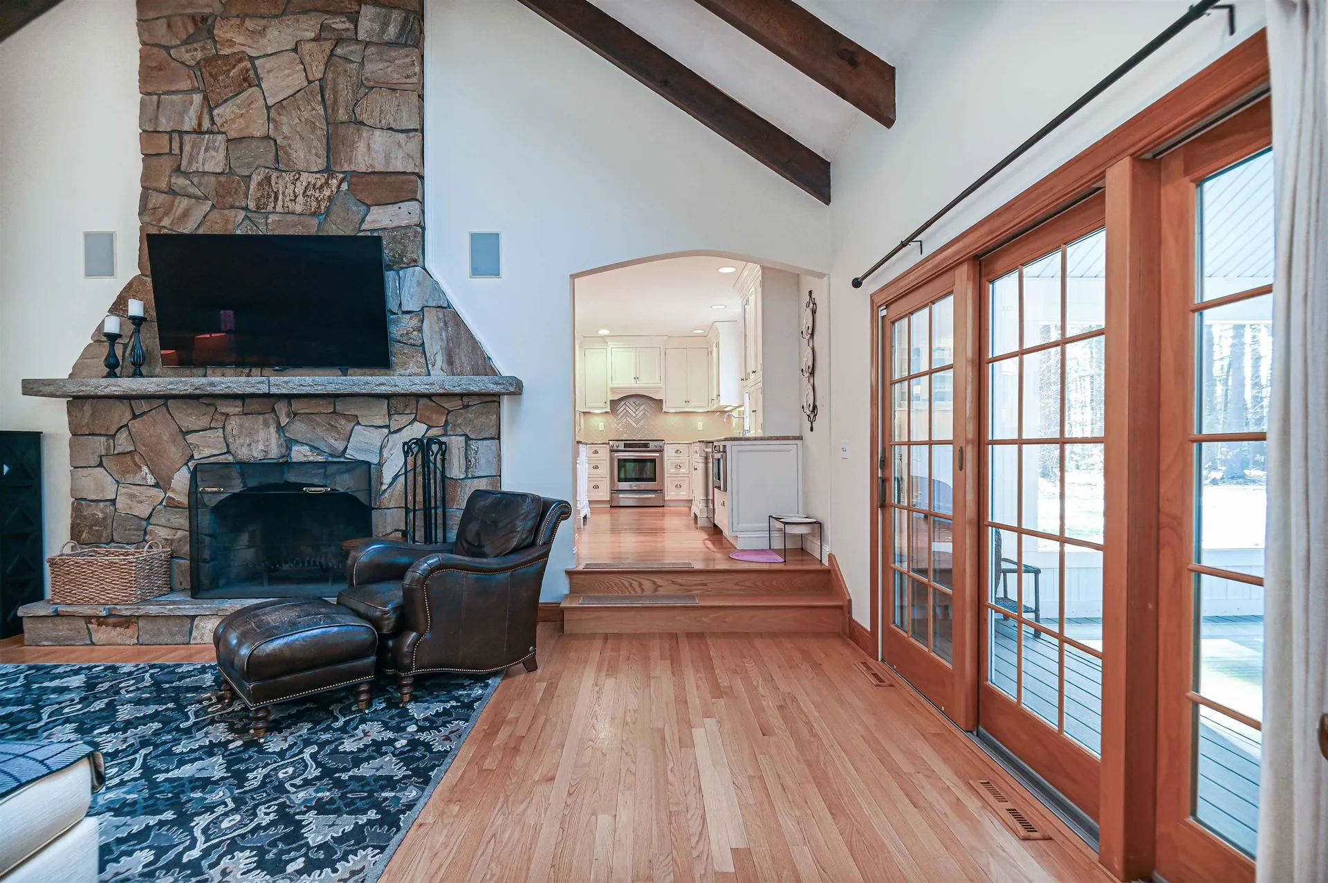 3 Jefferson Drive Londonderry NH 03053