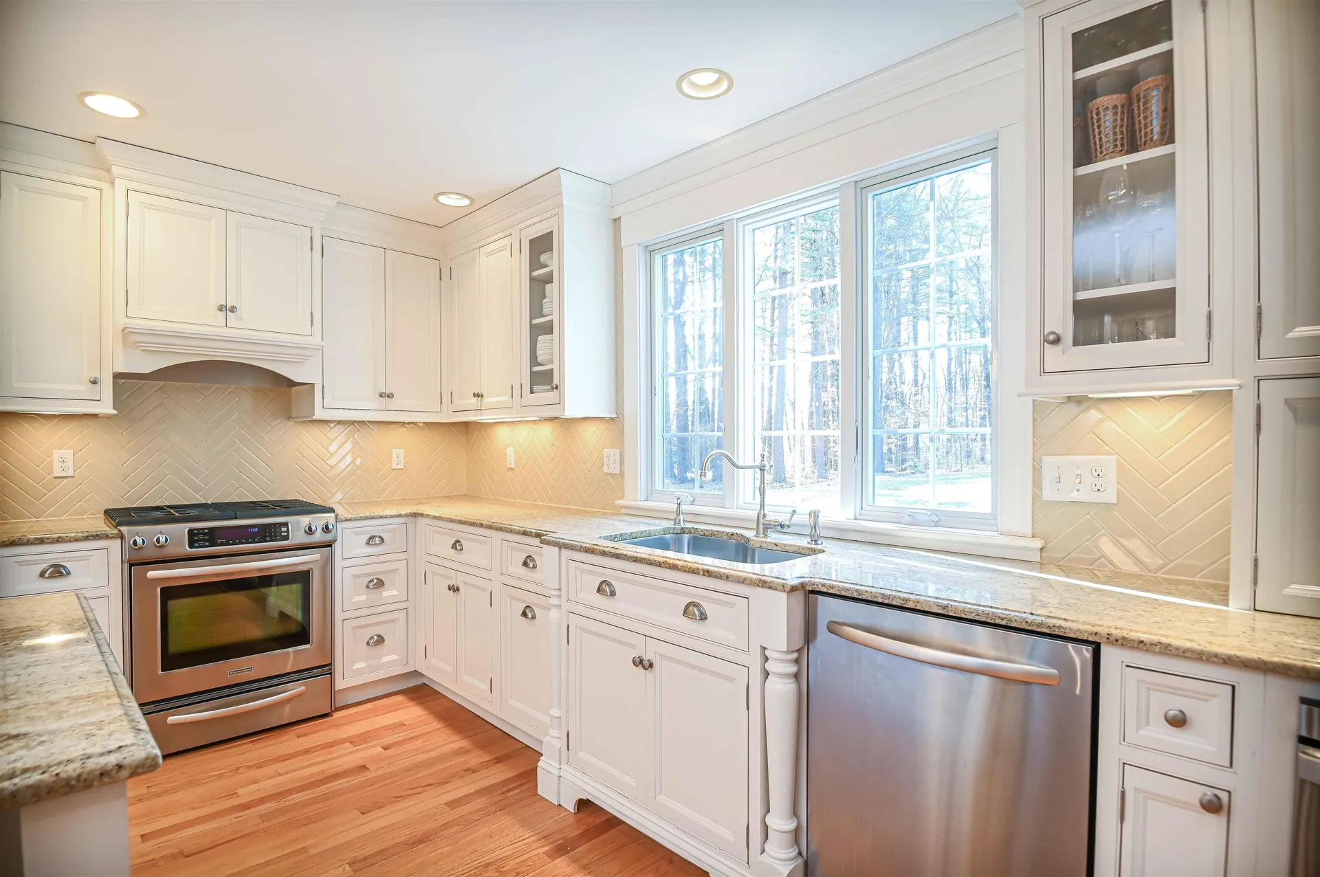 3 Jefferson Drive Londonderry NH 03053