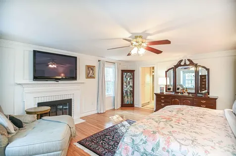 3 Jefferson Drive Londonderry NH 03053