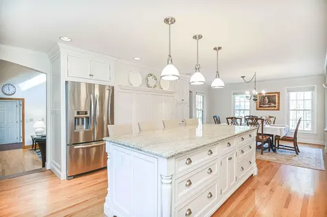 3 Jefferson Drive Londonderry NH 03053