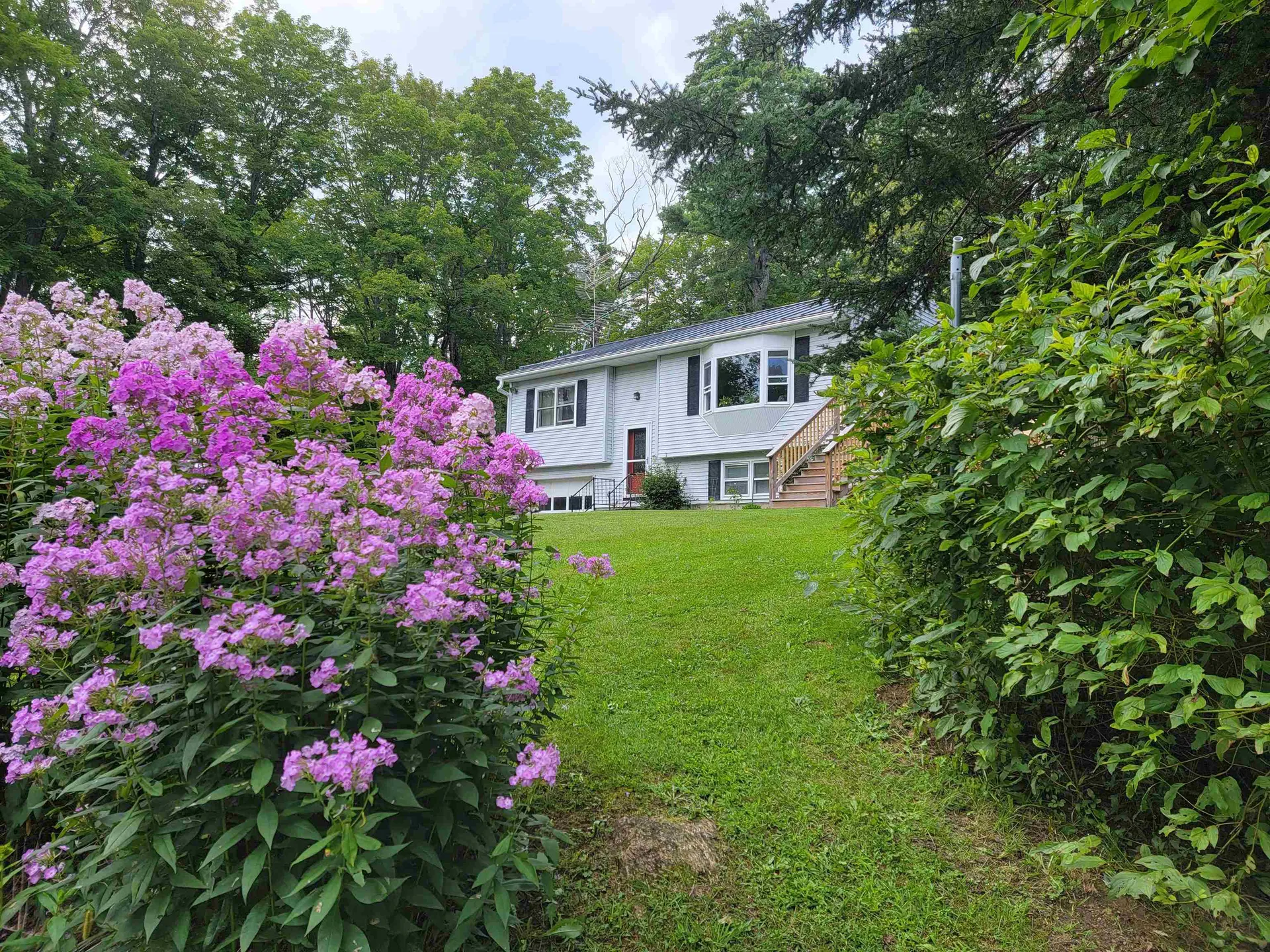 5 Gilby Lane Canaan NH 03741