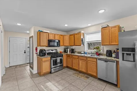 116 Malletts Bay Avenue Winooski VT 05404