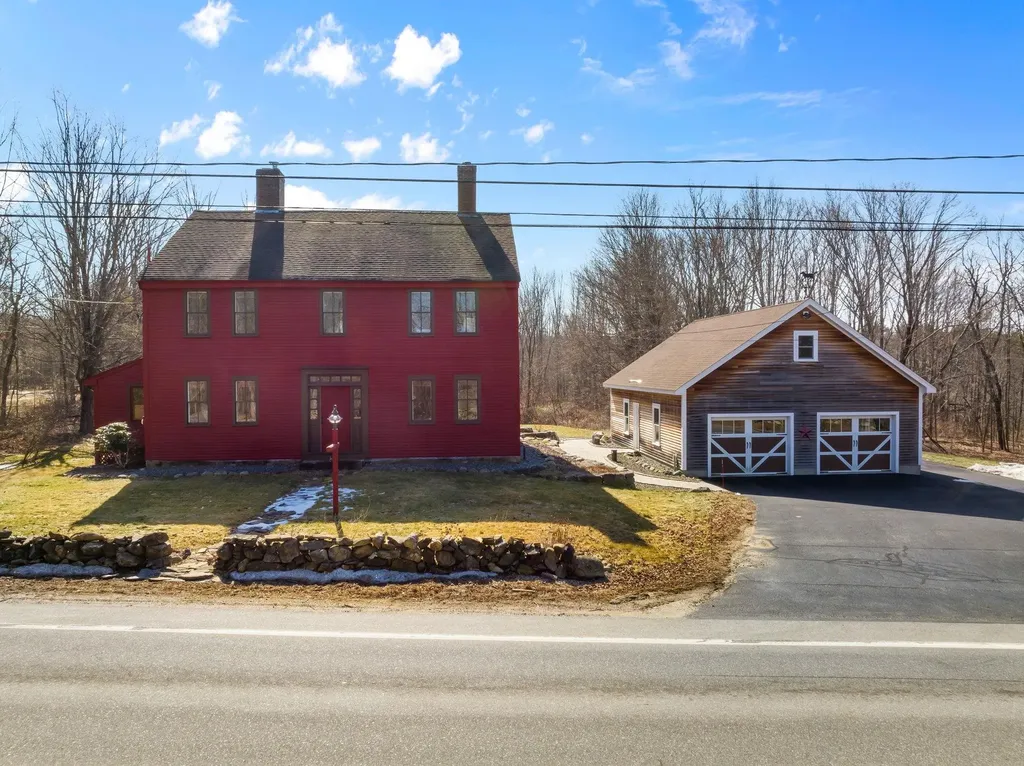 776 Chester Road Auburn NH 03032