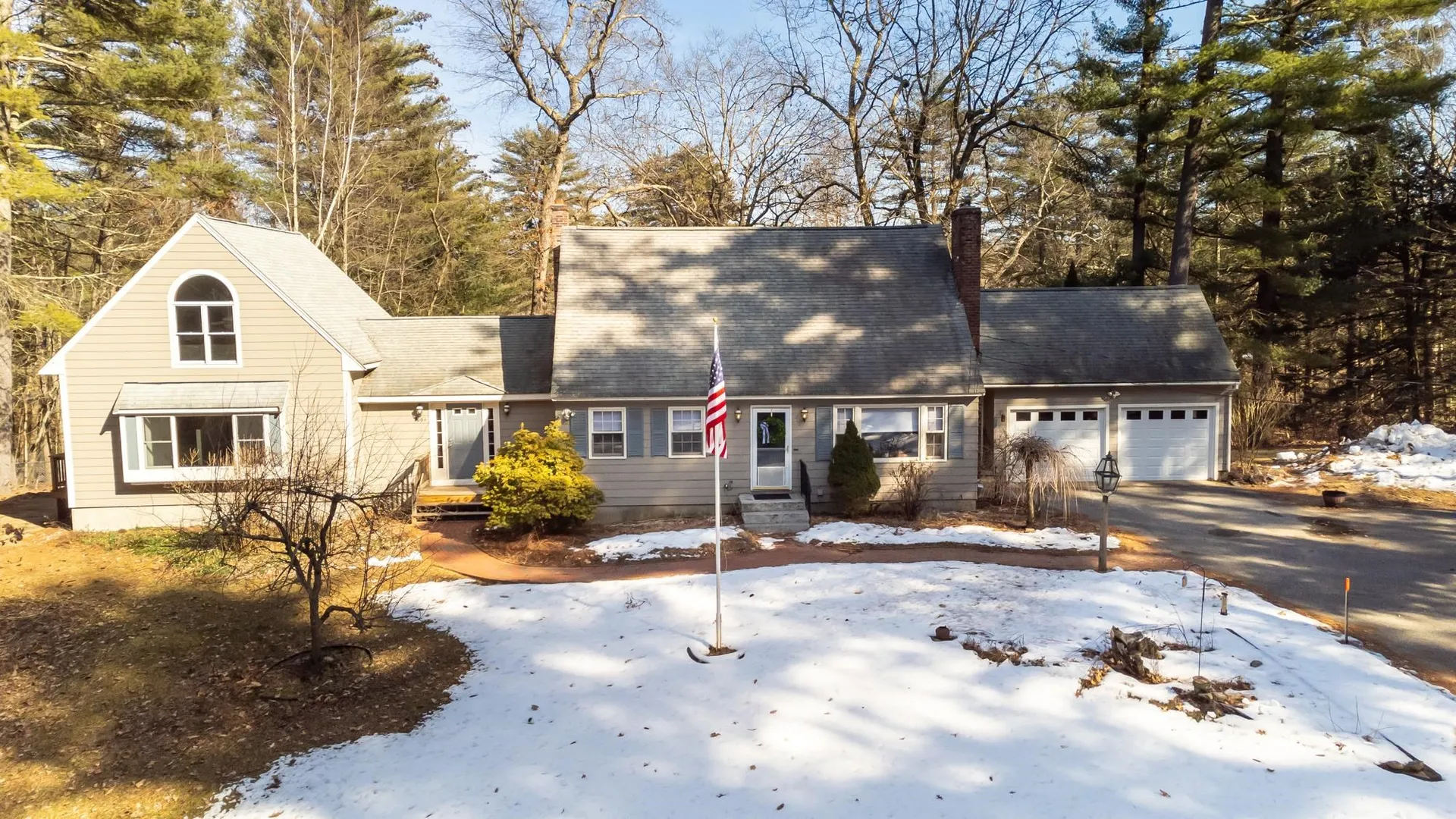 266 + 266a Depot Road Hollis NH 03049