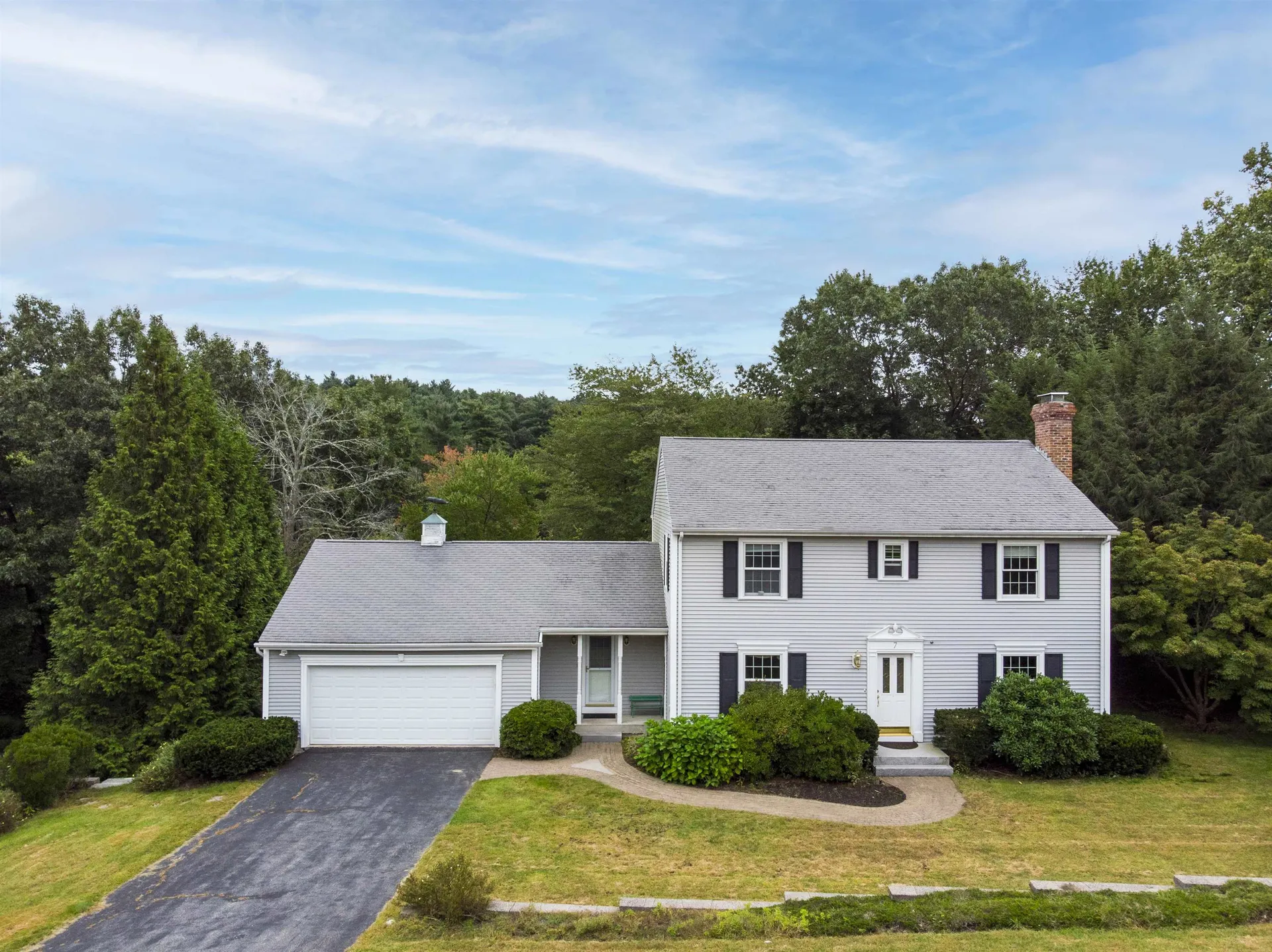 7 Lansing Drive Nashua NH 03062