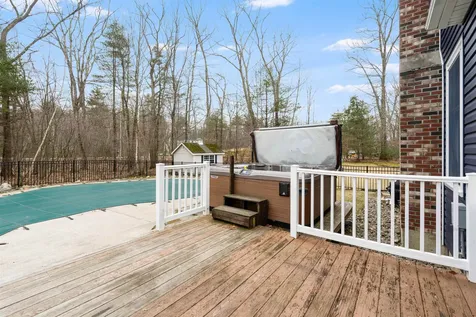11 Pope Road Atkinson NH 03811