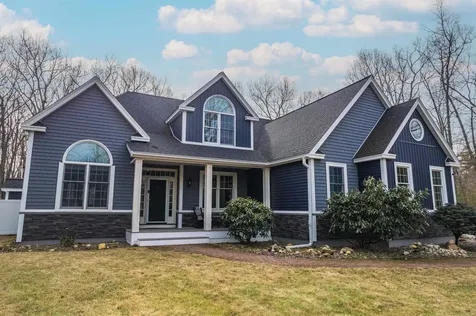 11 Pope Road Atkinson NH 03811