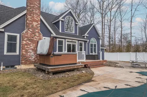 11 Pope Road Atkinson NH 03811