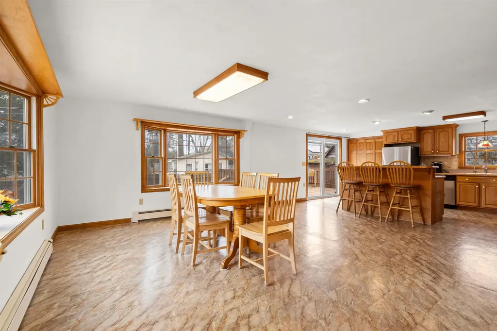 15 Marcoux Road Newton NH 03858
