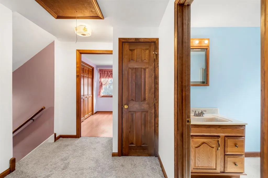 15 Marcoux Road Newton NH 03858