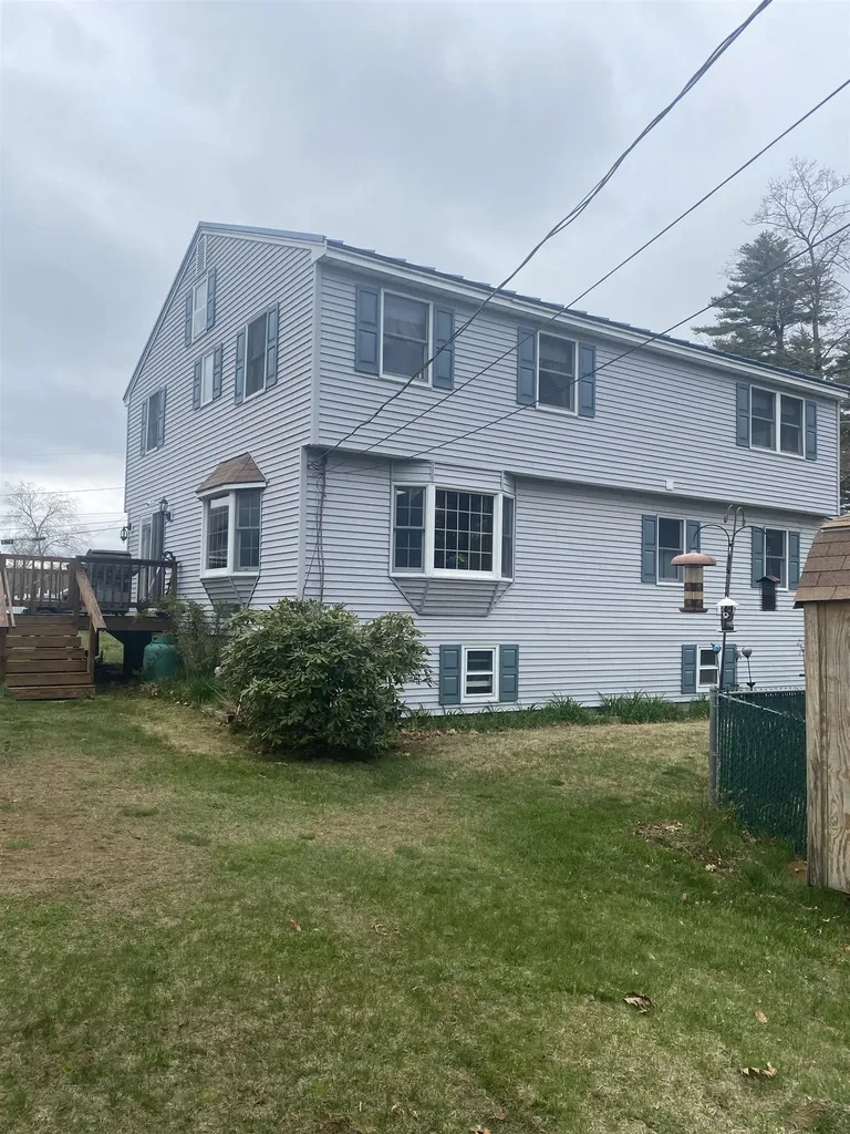 15 Marcoux Road Newton NH 03858