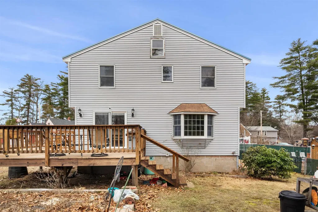 15 Marcoux Road Newton NH 03858