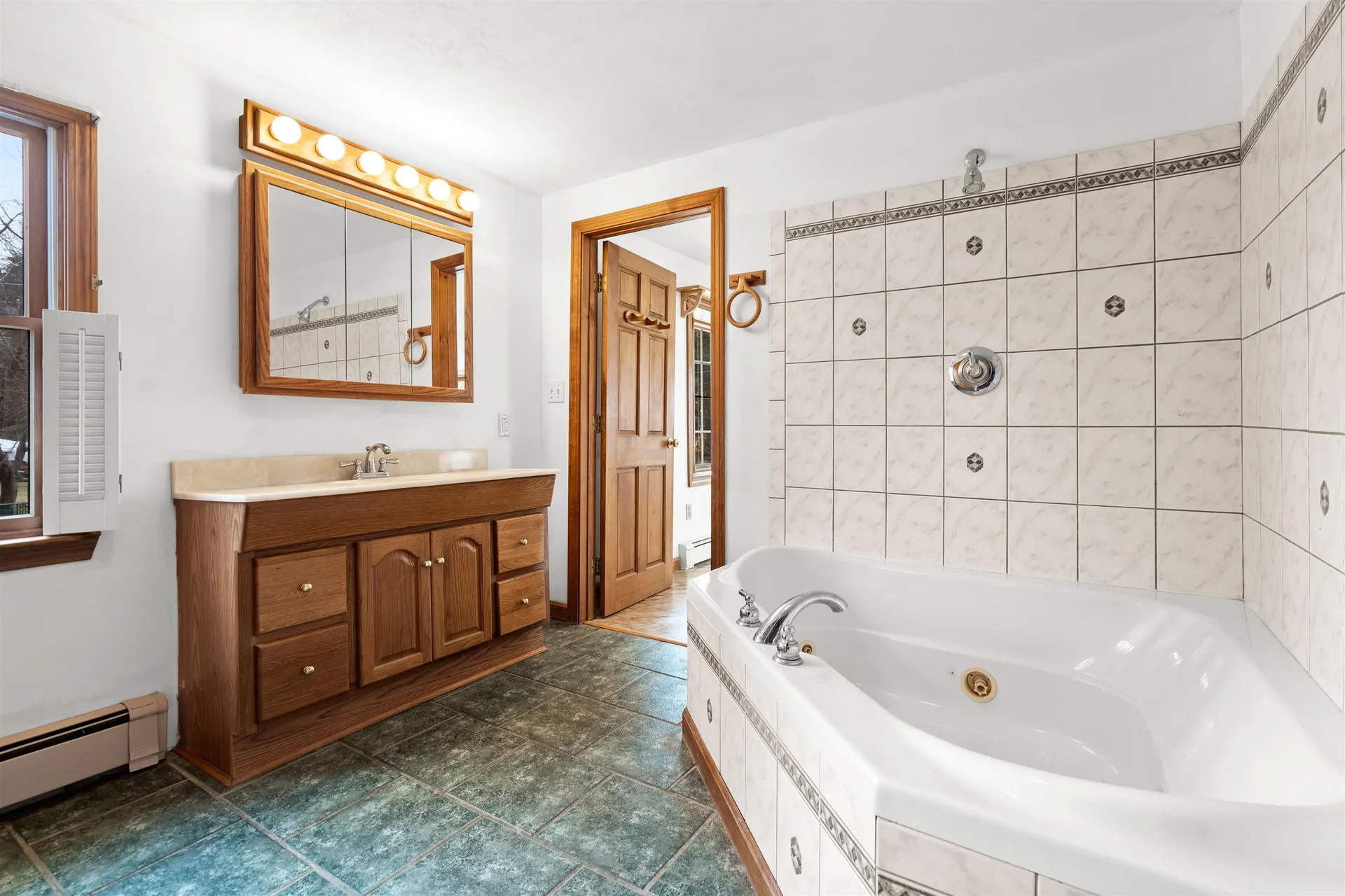 15 Marcoux Road Newton NH 03858