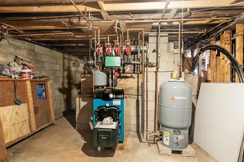 15 Marcoux Road Newton NH 03858