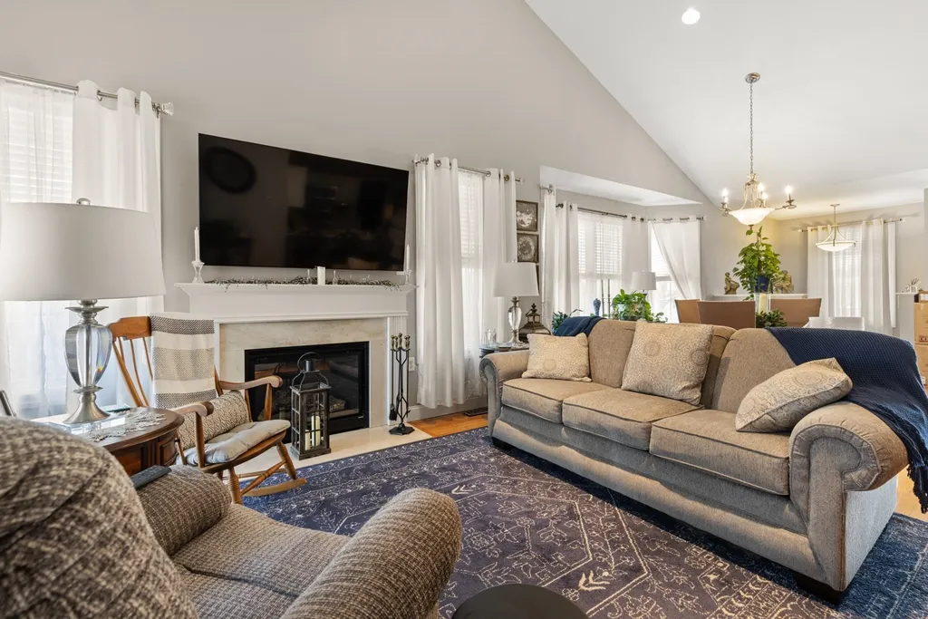 17 Cielo Drive Dover NH 03820