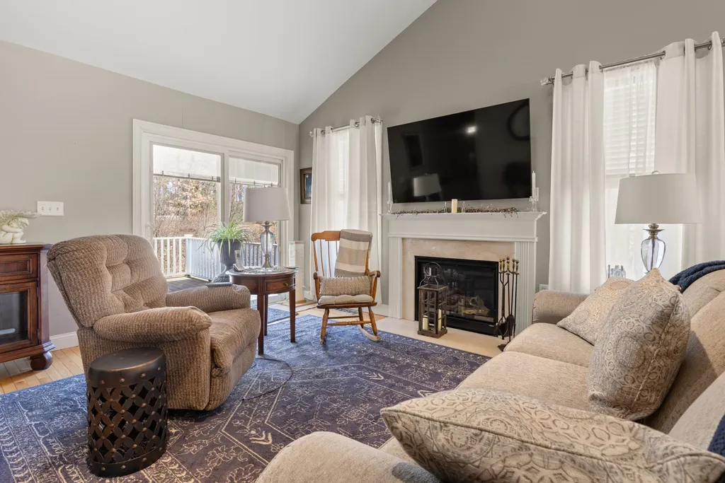 17 Cielo Drive Dover NH 03820