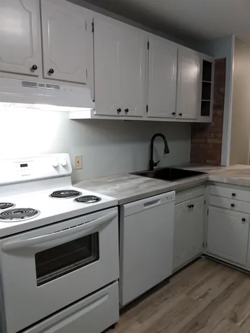 40 Brookside Drive Brattleboro VT 05301
