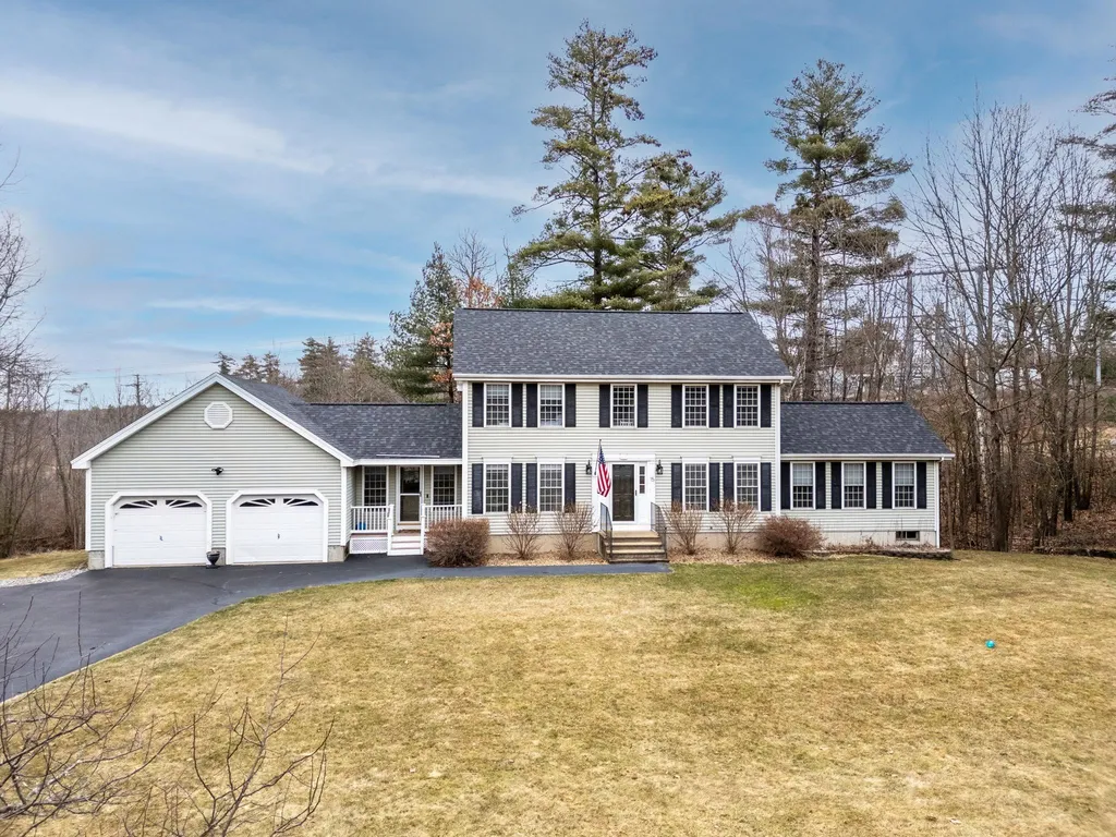 15 Lund Street Litchfield NH 03052