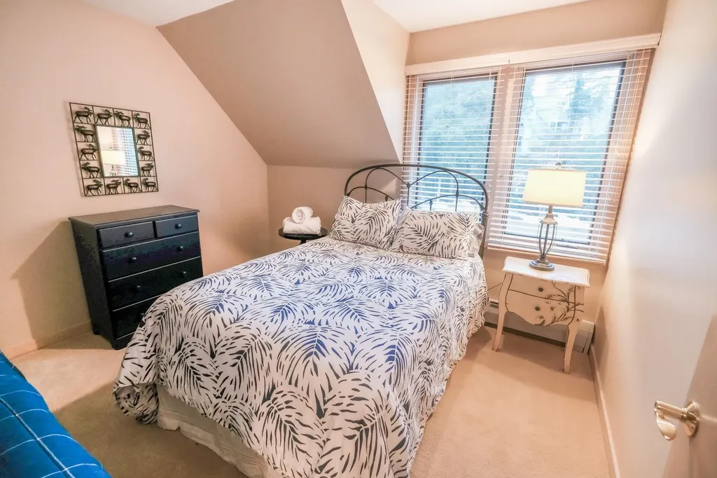 145 Ledgewood Road Ludlow VT 05149