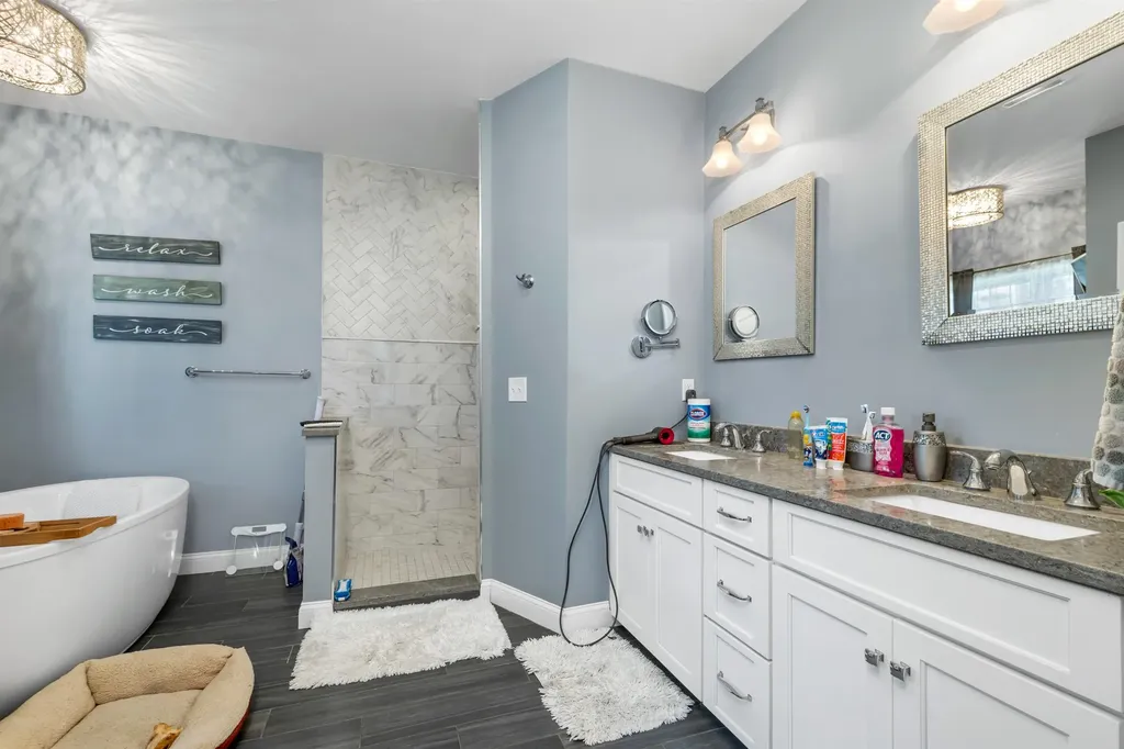 203 Kingston Road Danville NH 03819