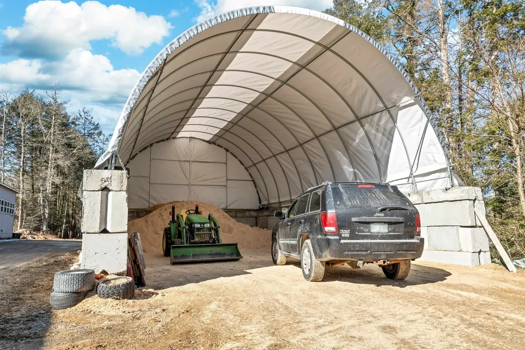 203 Kingston Road Danville NH 03819