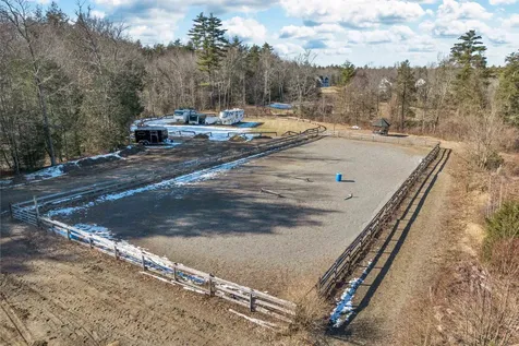 203 Kingston Road Danville NH 03819