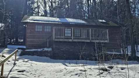 5807 Pikes Falls Road Jamaica VT 05343