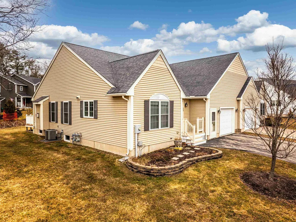 23 Morrison Lane Dover NH 03820