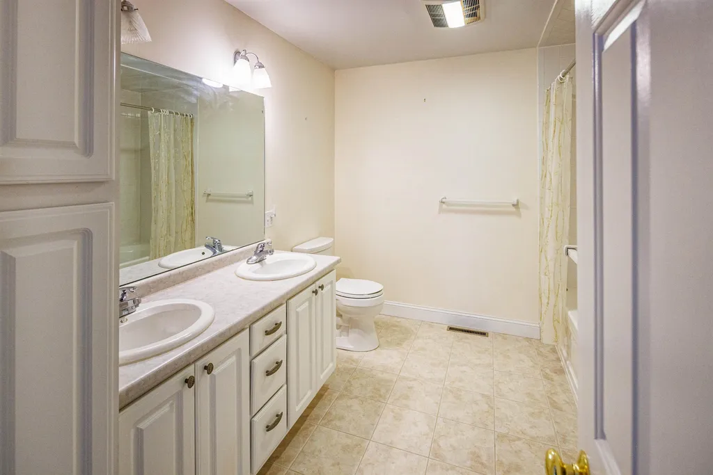 23 Morrison Lane Dover NH 03820