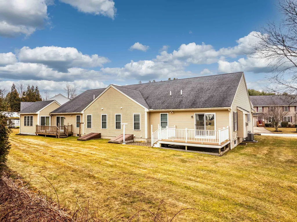 23 Morrison Lane Dover NH 03820