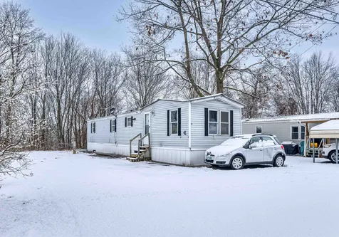 19 Ponderosa Park Charlestown NH 03603