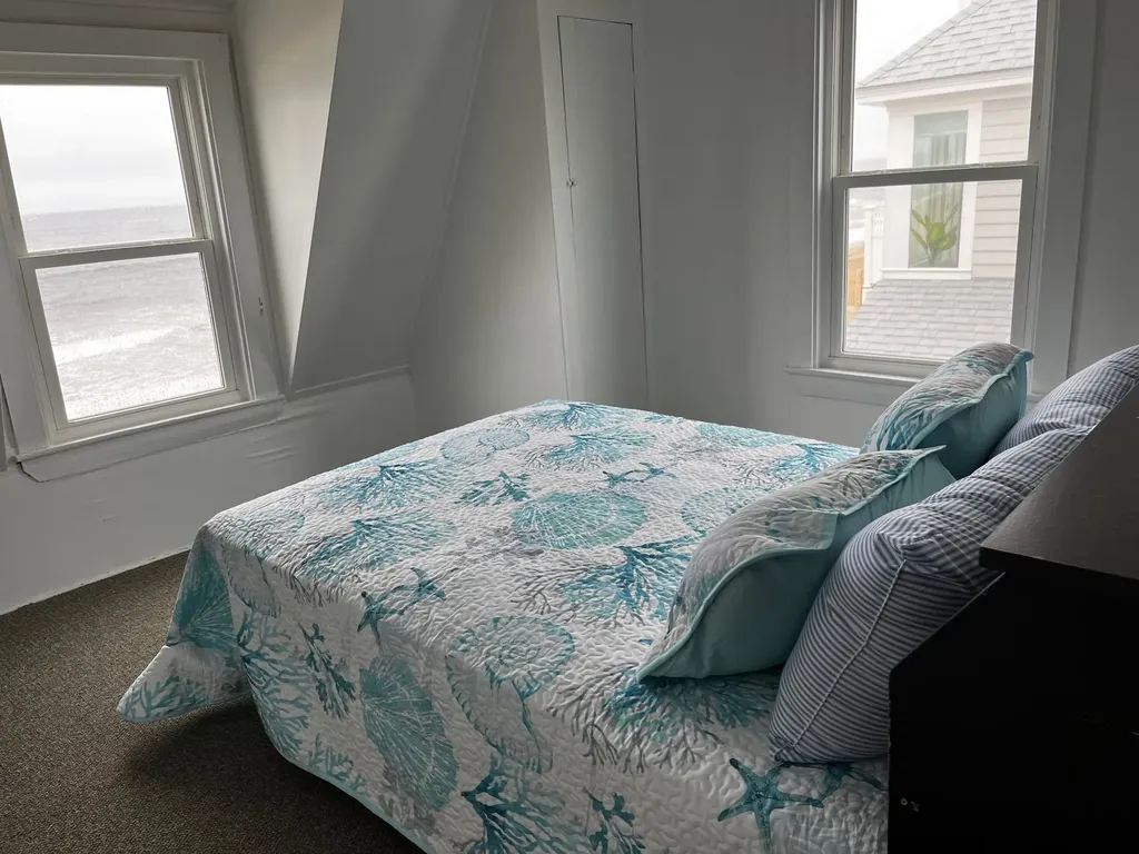 432 North End Boulevard Salisbury MA 01952