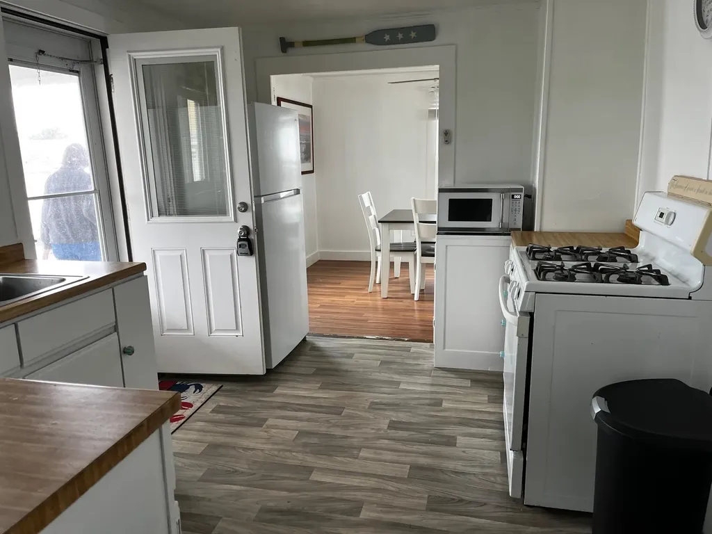 432 North End Boulevard Salisbury MA 01952