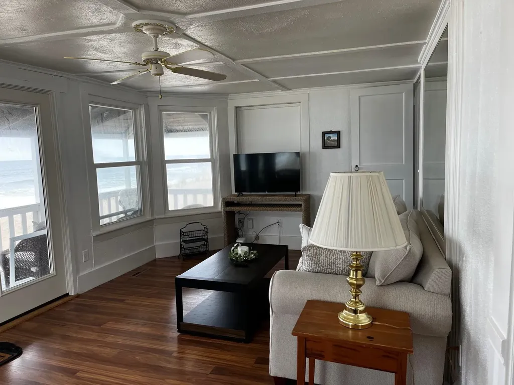 432 North End Boulevard Salisbury MA 01952