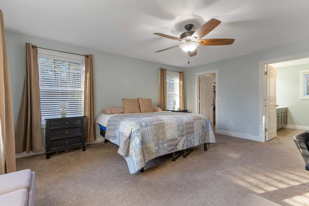 203 Breezy Way Barrington NH 03825