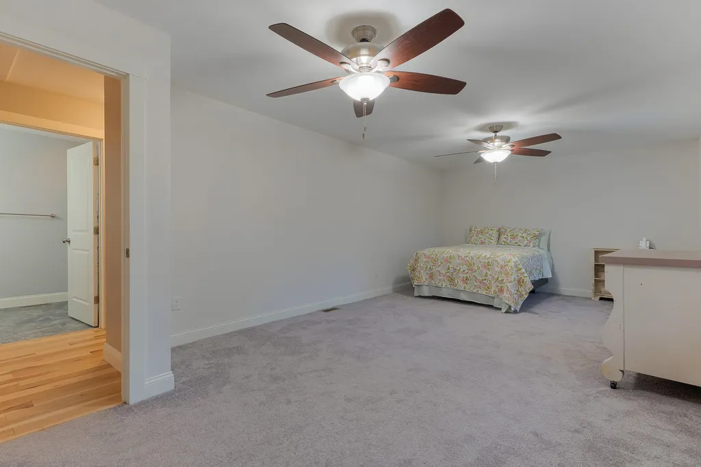 203 Breezy Way Barrington NH 03825