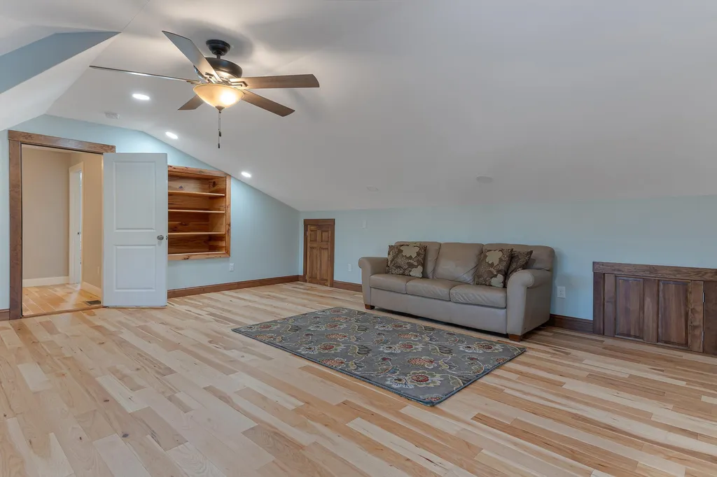 203 Breezy Way Barrington NH 03825
