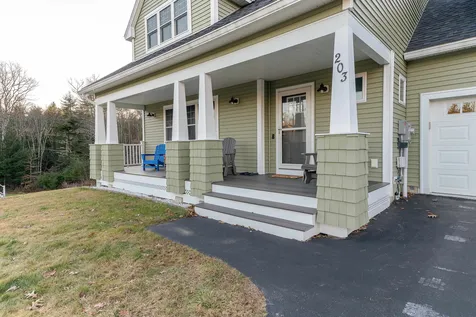 203 Breezy Way Barrington NH 03825