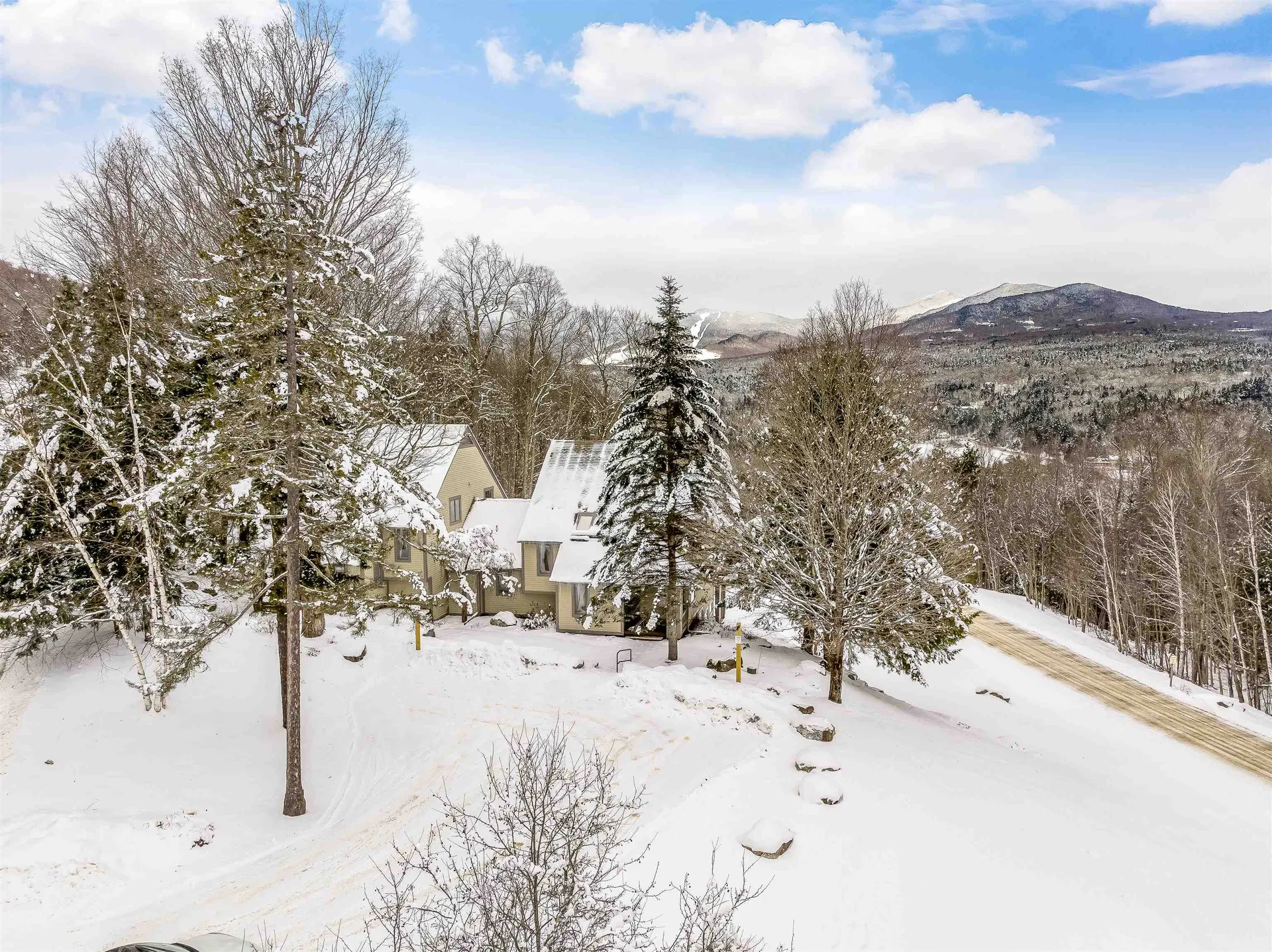 910 Brook Road Stowe VT 05672