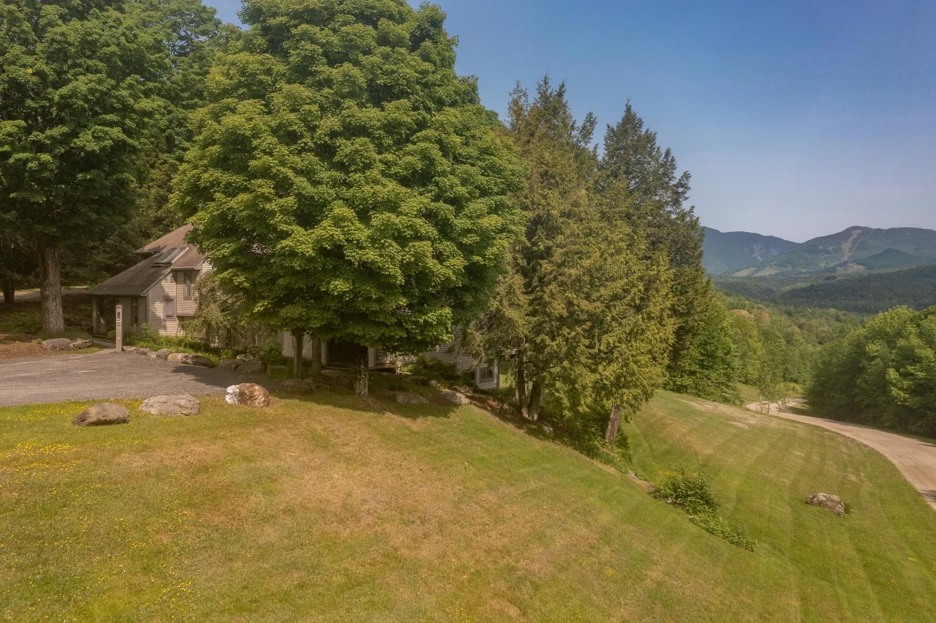 910 Brook Road Stowe VT 05672
