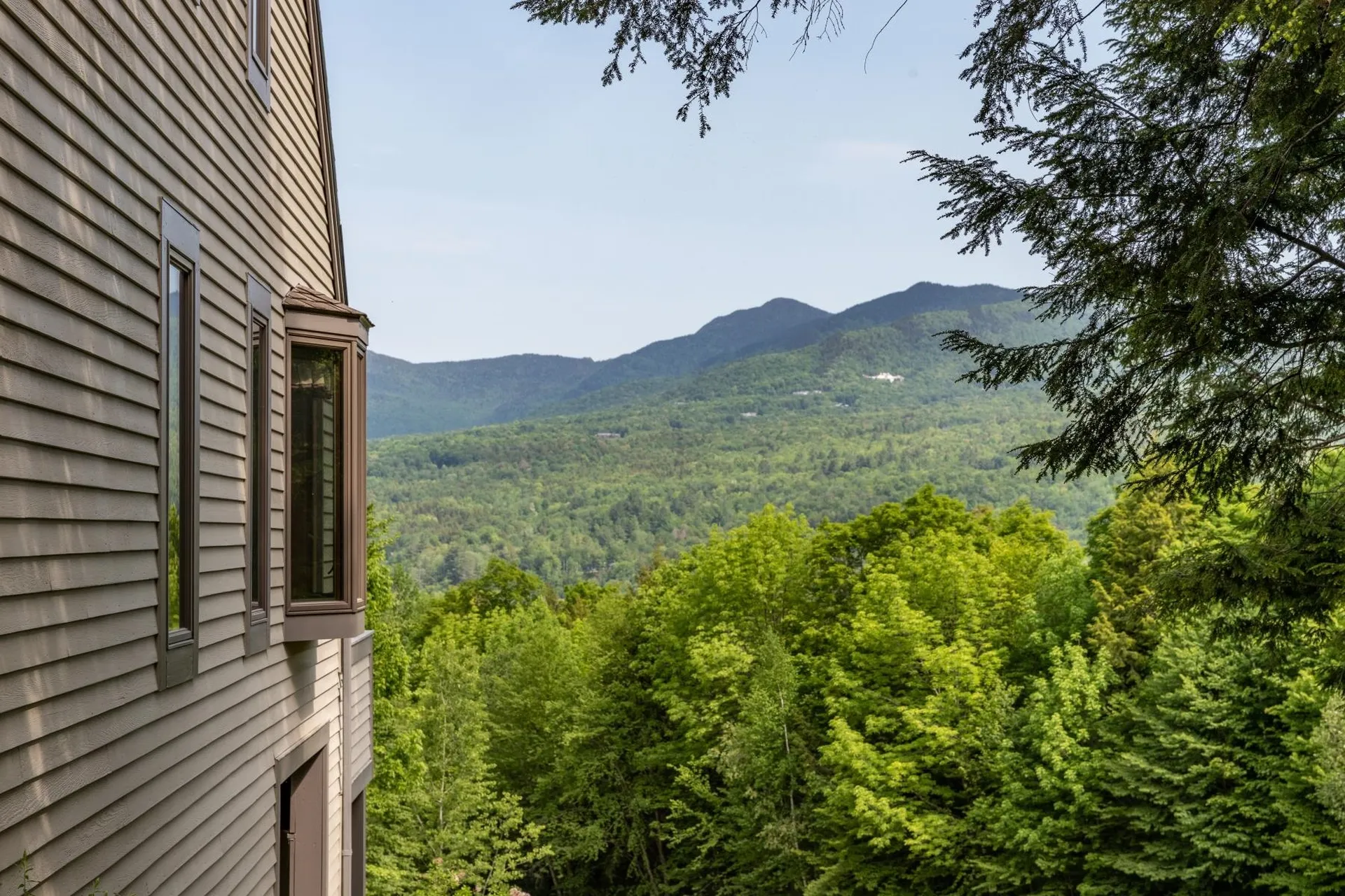 910 Brook Road Stowe VT 05672