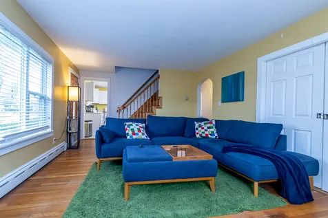 13 Chase Street Hudson NH 03051